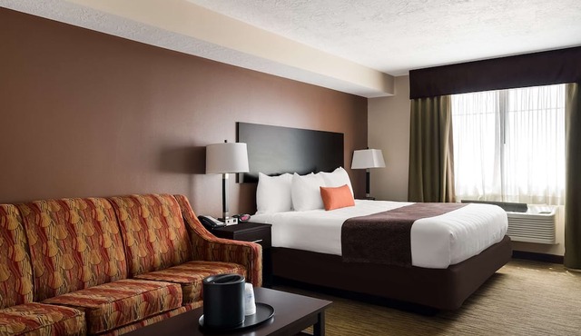 Best Western Plus Landmark Hotel