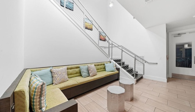 Chic 2BR w Pool Pet-friendly Unit 14