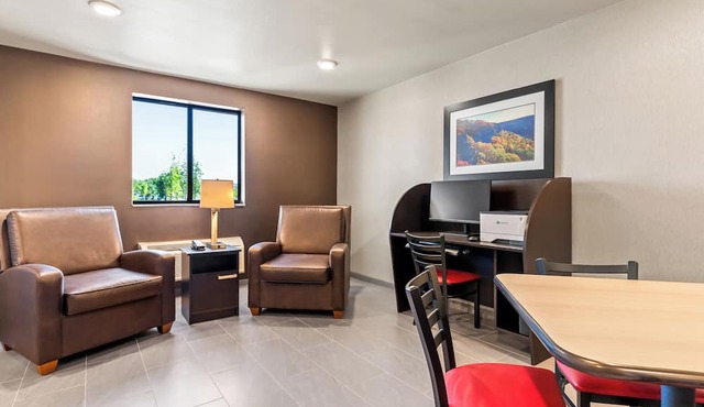 My Place Hotel-Bentonville Rogers AR