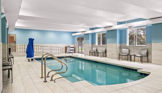 Holiday Inn Express & Suites Ogden by IHG