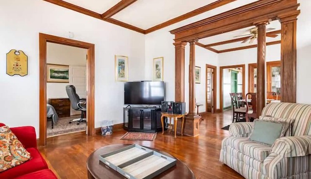 Cozy Cape Cod Bungalow