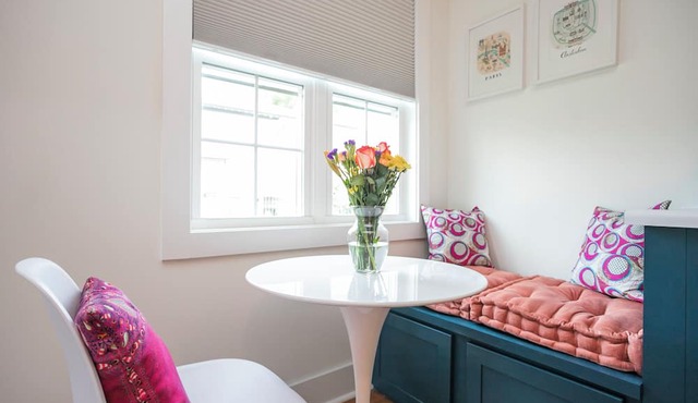 Private, Charming Sylvan Park Guest Suite with Parking