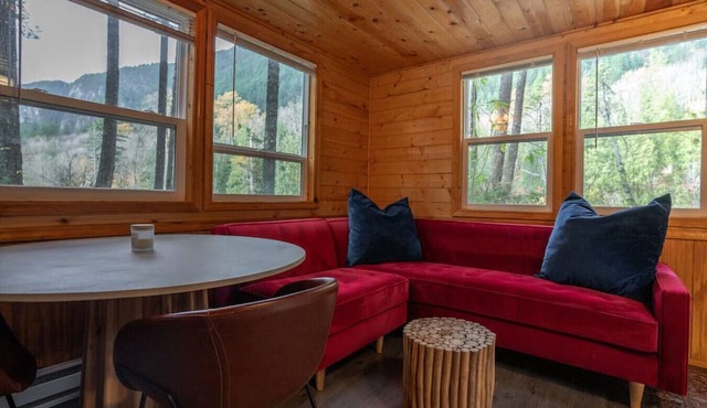 Persis River View-Outdoor shower/Sauna/Cold plunge