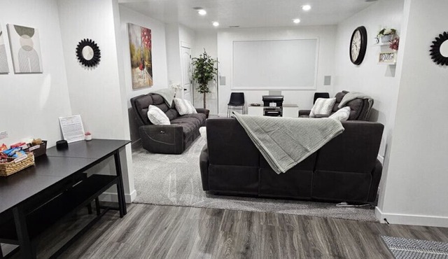 Lehi Oasis | Hot Tub | Firepit | 3D Theatre Room