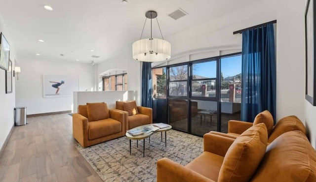 Ski-In Out Mountain Luxury Studio Sleeps 6