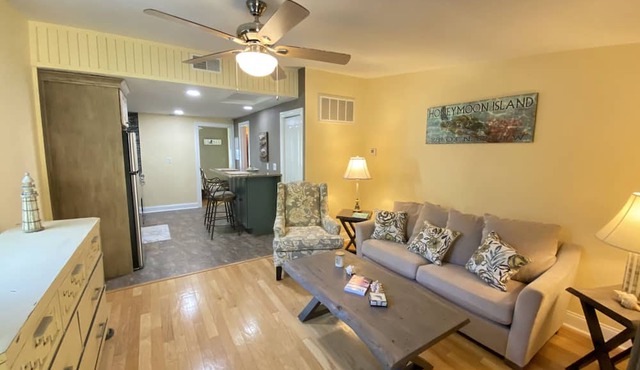 Airy Ozona East on the Gulf
