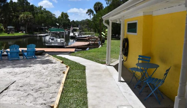 Vintage Mermaid - Neptune's Grotto Old Florida Adventure Retreats
