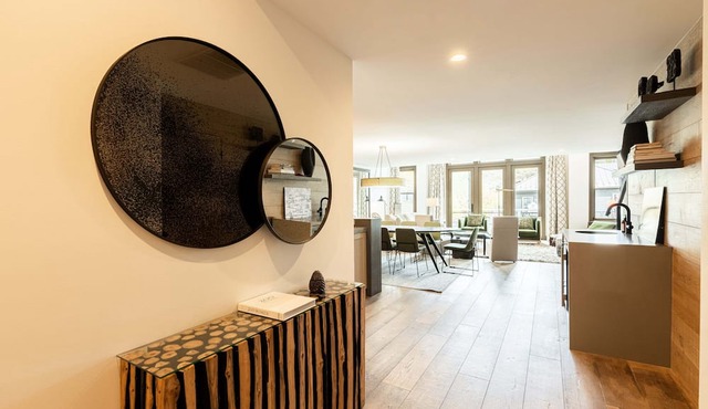 Unbeatable Location - Walk to Everything! Deck, Hot Tub, BBQ at Park City Penthouse on Main