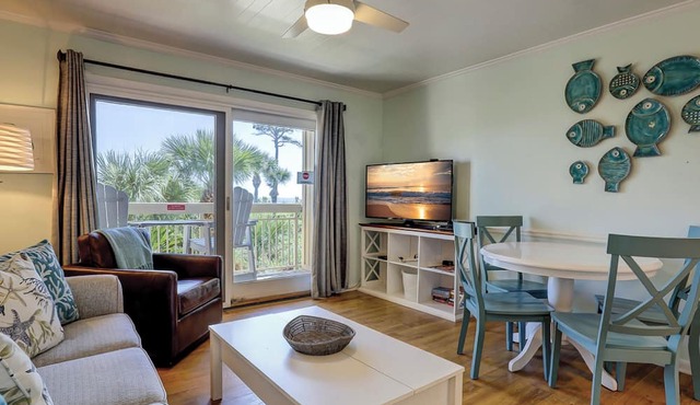 116 Breakers-Oceanfront with Pool & Kiddy Pool. Steps to Dining & Shopping
