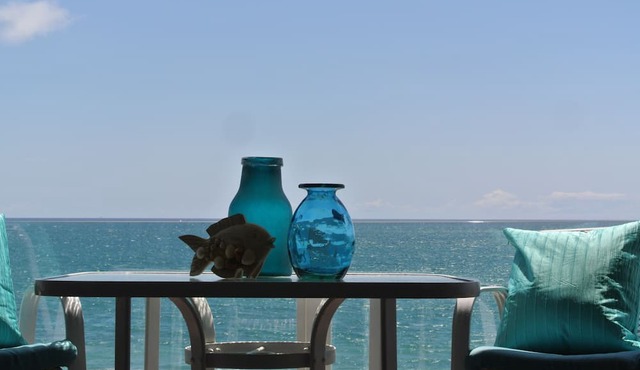 Spacious Ocean Front Condominium – Spectacular Ocean Views!