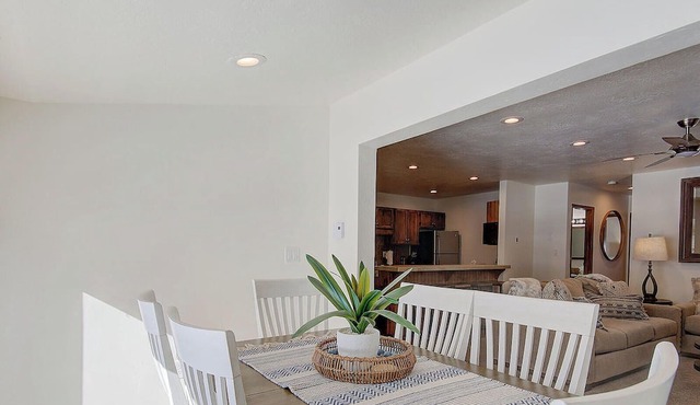 Canyons View 19: 2 bedroom 2 bathroom walk to the Cabriolet lift