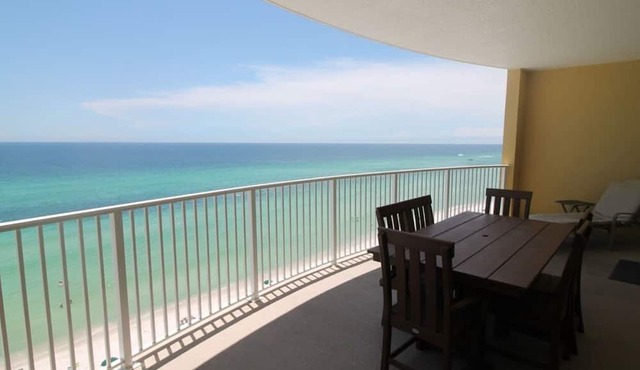 Emerald Isle 1006 - Front row beach chair service included! Affordable rates!