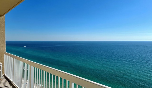 22nd Floor Penthouse 120’ Wrap Balcony Gulf Front Walk to Schooners Sleeps 8