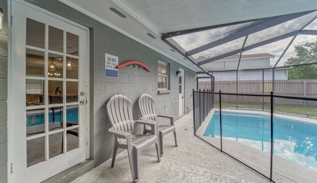 Lake View with Pool & Air Hockey