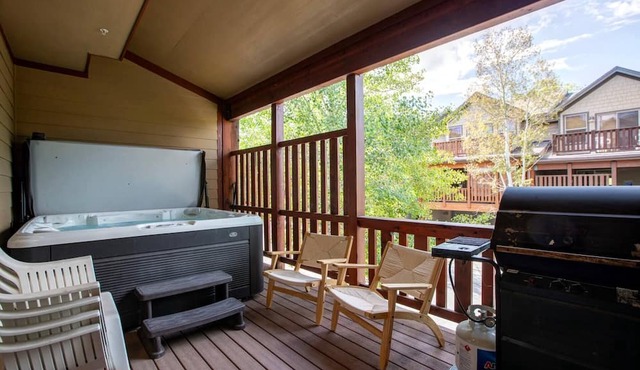 Moose Mgmt at Bear Hollow 5545: Pvt Hot Tub, BBQ, Clubhouse, Parking