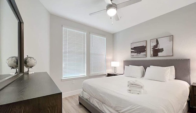 Luxury Living Near Moffitt & USF, Pool Views!