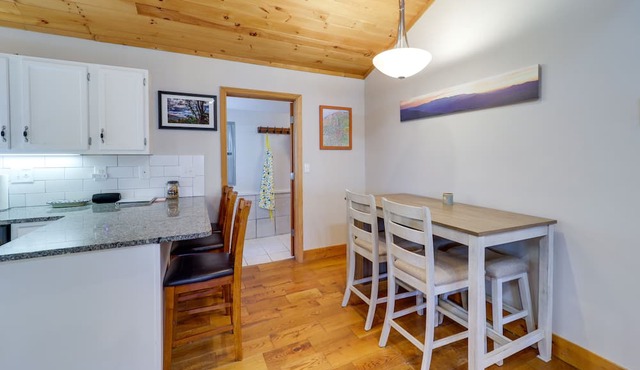 Pet-Friendly Cabin w/Fire Pit in Spruce Pine!