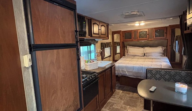 NEW! Cozy RV with WiFi and AC in beautiful Bellingham