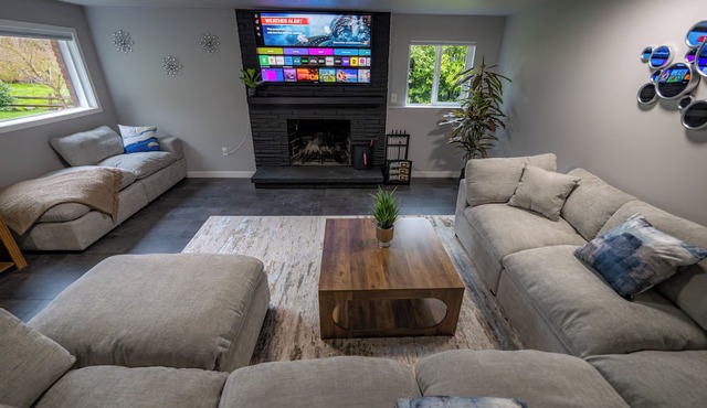 Stylish Remodeled 2BR Retreat - Near Seattle - Peaceful, Clean, & Modern