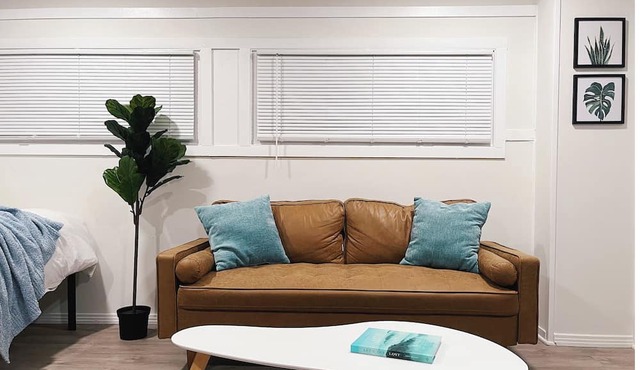 Charming Riverside guesthouse near UCR, Downtown & plazas