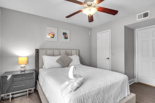 Cosatal 2BR Retreat with Pool 10mins from the Beach