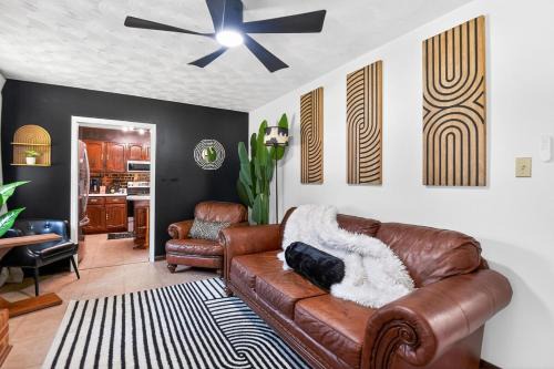 Boutique Retreat near Fort Eustis & Williamsburg